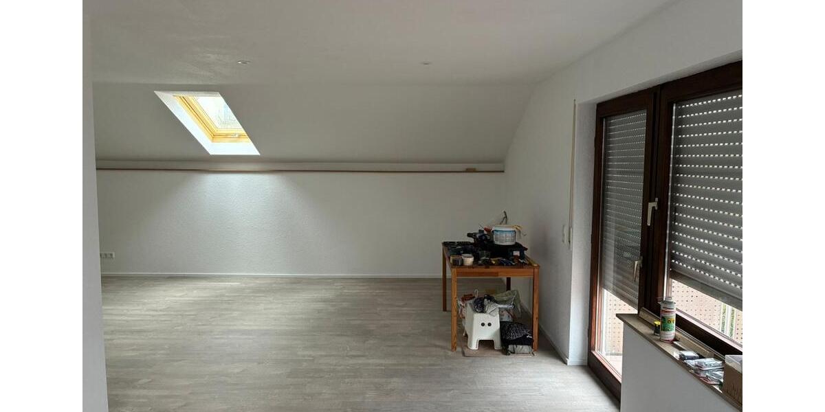 Dachgeschoßwohnung Steinenbronn - 4 Zimmer, 88 m&sup2;, 1.300&euro; | Angebot:25924862