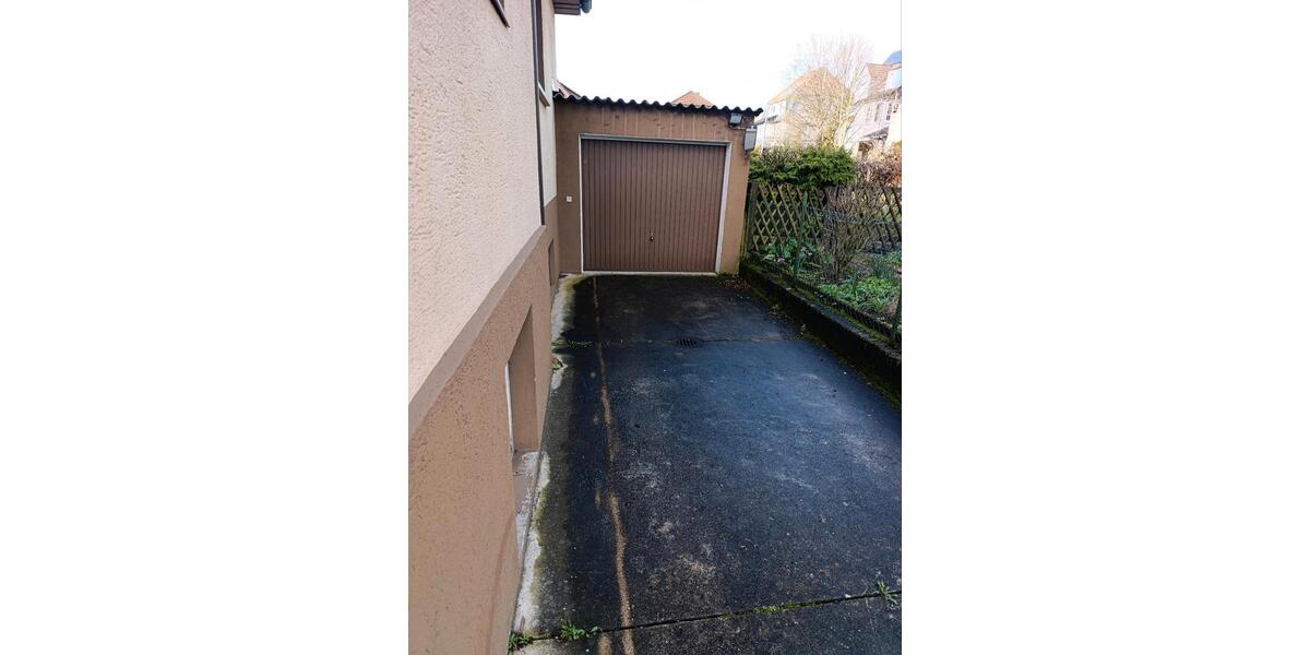 Mehrfamilienhaus, Wohnhaus Grafenberg - 8 Zimmer, 150 m&sup2;, 450.000&euro; | Angebot:25964675