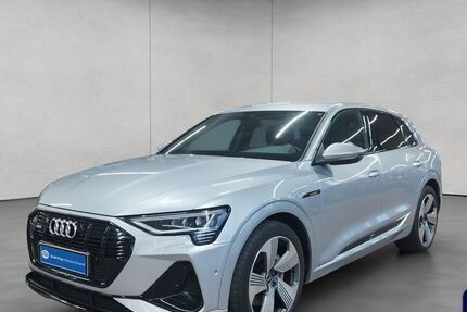 Audi e-tron 61.587 km 31.890 &euro; Stuttgart 70190