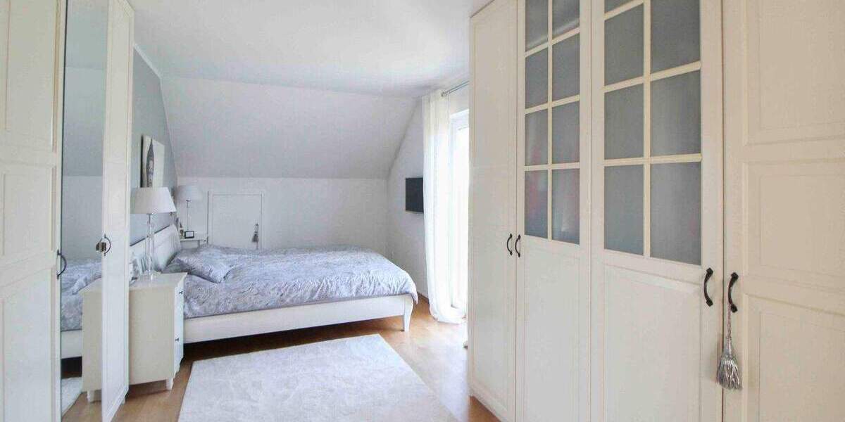 Mehrfamilienhaus, Wohnhaus Wolfschlugen - 5 Zimmer, 160 m&sup2;, 779.000&euro; | Angebot:25714538