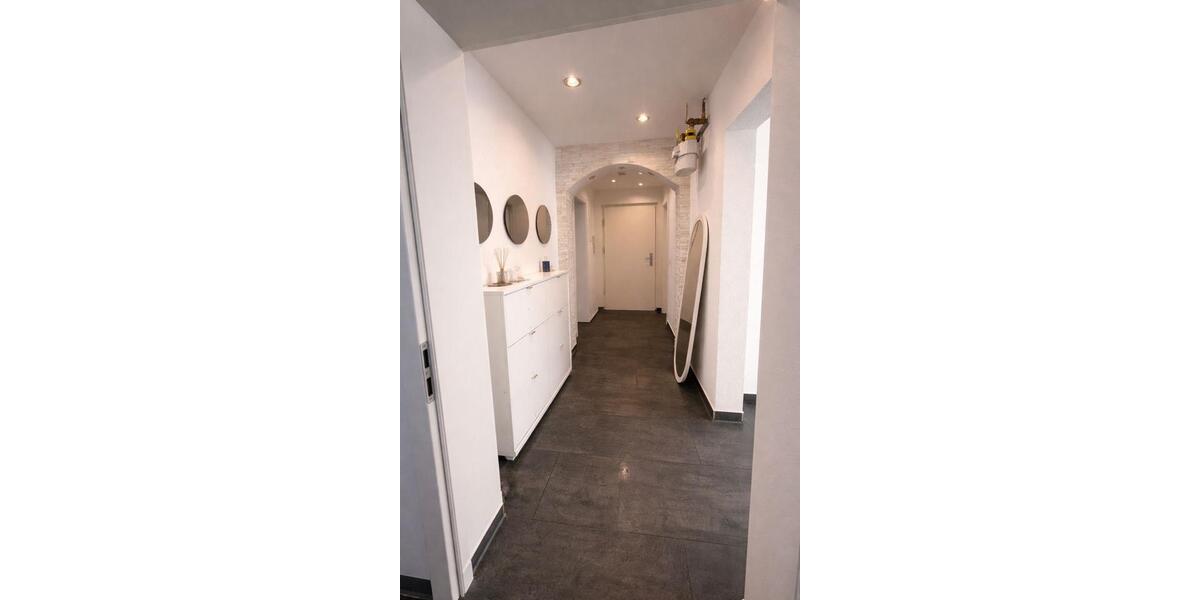 Etagenwohnung Esslingen am Neckar - 4.5 Zimmer, 87 m&sup2;, 380.000&euro; | Angebot:24785564