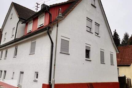 Haus Sulzbach an der Murr Sulzbach - 7 Zimmer, 183 m&sup2;, 350.000&euro; | Angebot:25742875