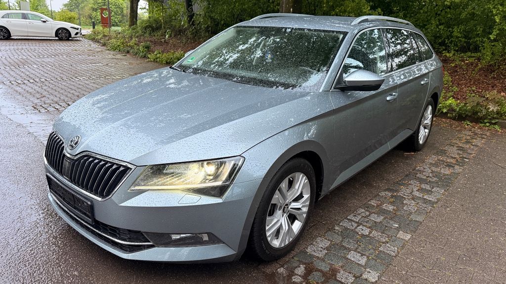 Skoda Superb 83.500 km 18.390 &euro; Nürtingen 72622