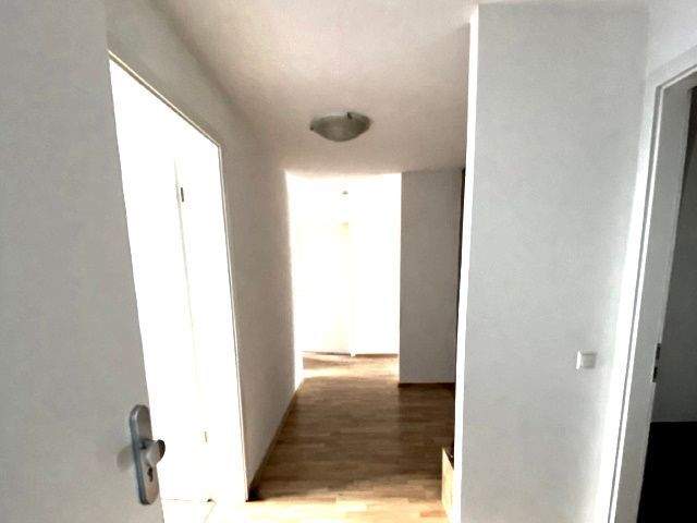 Etagenwohnung Stuttgart Weilimdorf - 4 Zimmer, 106 m&sup2;, 1.600&euro; | Angebot:25708291