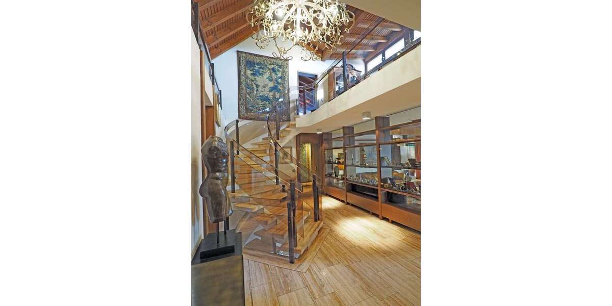 Einfamilienhaus Kirchheim unter Teck - 9 Zimmer, 328 m&sup2;, 1.820.000&euro; | Angebot:25416948