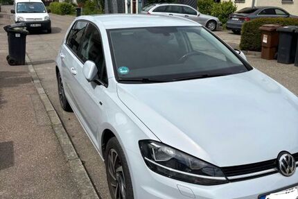 VW Golf 103.746 km 13.500 &euro; Löchgau 74369