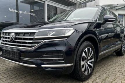 VW Touareg 124.578 km 38.480 &euro; Wendlingen am Neckar 73240