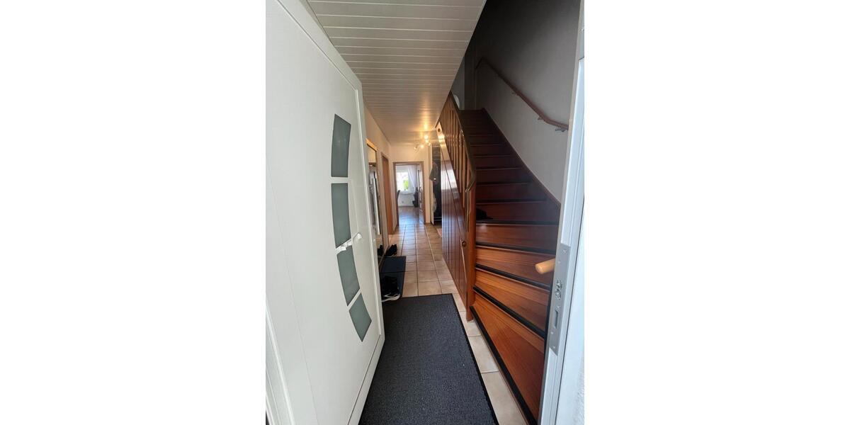 Mehrfamilienhaus, Wohnhaus Neckarwestheim - 11 Zimmer, 210 m&sup2;, 844.000&euro; | Angebot:26048201