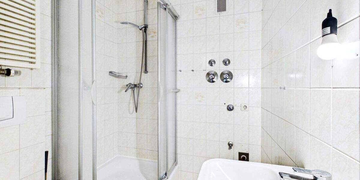 Etagenwohnung Stuttgart Feuerbach - 2 Zimmer, 50 m&sup2;, 191.000&euro; | Angebot:25770920