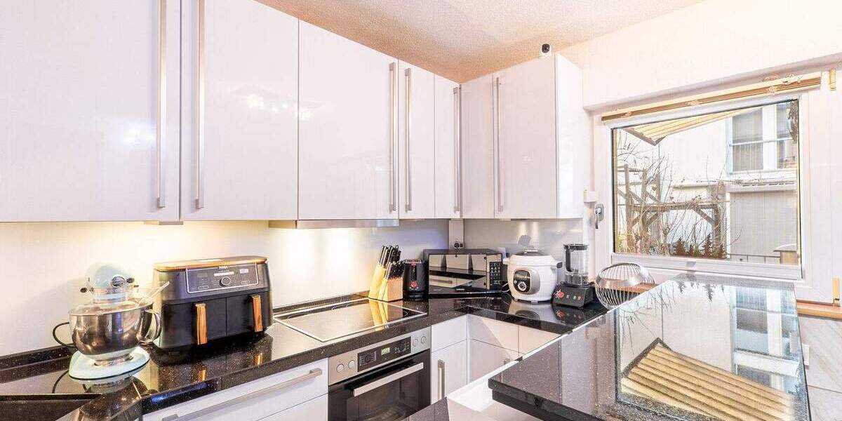 Reihenmittelhaus Stuttgart Feuerbach - 5 Zimmer, 123 m&sup2;, 596.000&euro; | Angebot:25837345