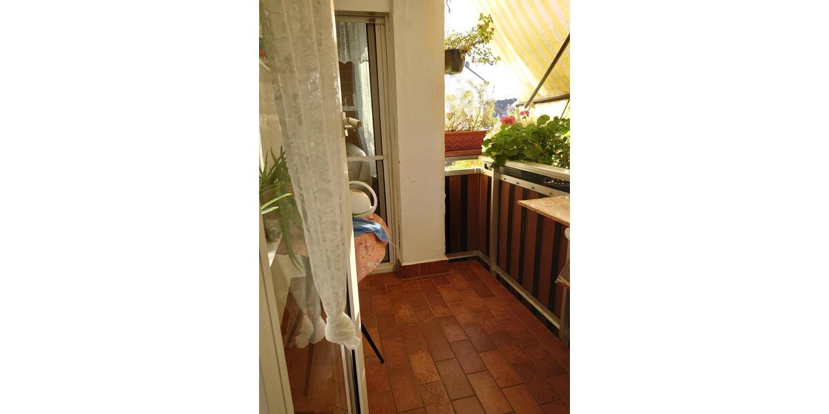 Erdgeschoßwohnung Leonberg - 6 Zimmer, 96 m&sup2;, 299.000&euro; | Angebot:25183448