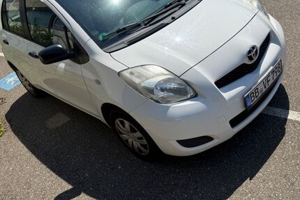 Toyota Yaris 227.000 km 1.390 &euro; Stuttgart 70178