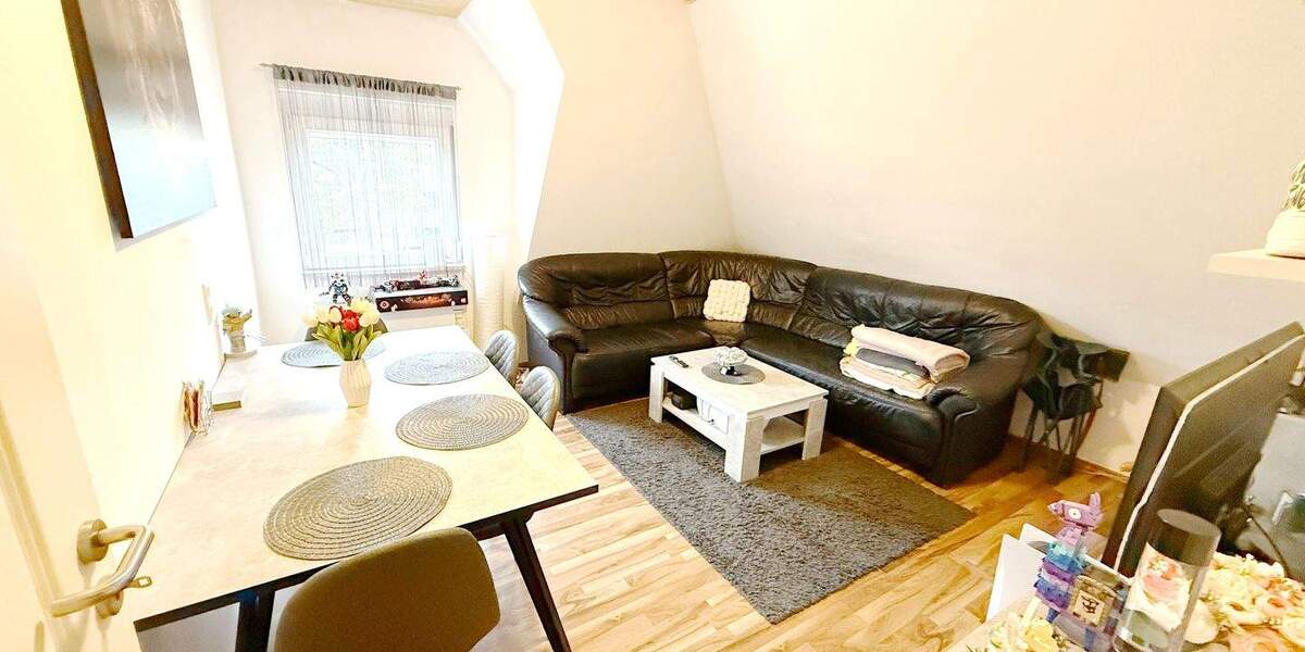 Etagenwohnung Reichenbach - 3 Zimmer, 57 m&sup2;, 195.000&euro; | Angebot:25696190