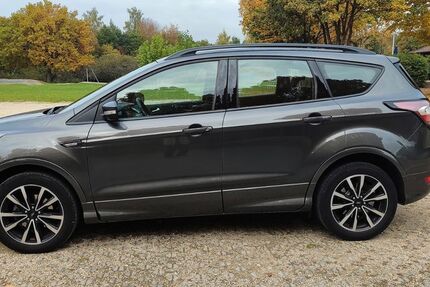Ford Kuga 60.000 km 16.800 &euro; Albershausen 73095