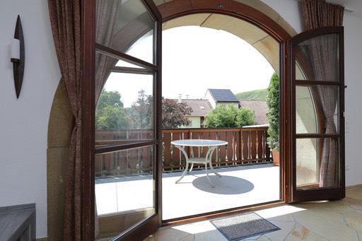 Maisonettenwohnung Mundelsheim - 2.5 Zimmer, 90 m&sup2;, 1.190&euro; | Angebot:25390626