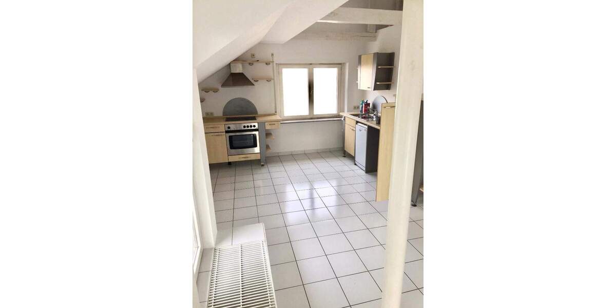 Etagenwohnung Böblingen - 3 Zimmer, 95 m&sup2;, 2.100&euro; | Angebot:25737012