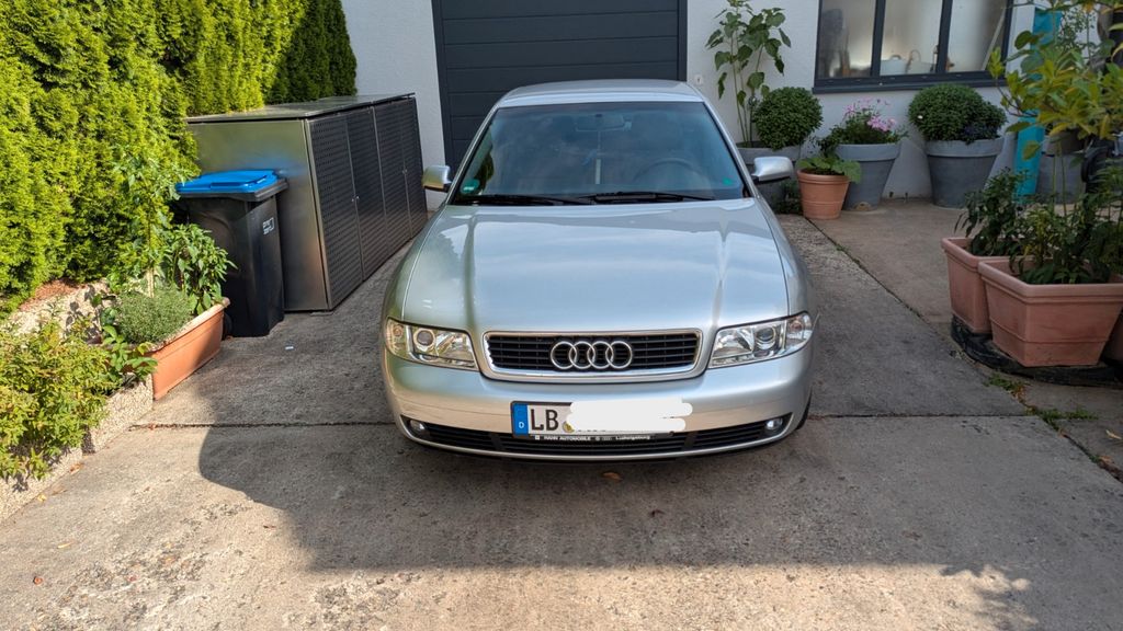 Audi A4 71.000 km 5.800 &euro; Ditzingen 71254