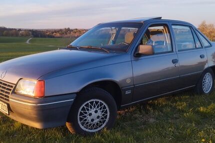 Opel Kadett 118.500 km 2.990 &euro; Birenbach 73102