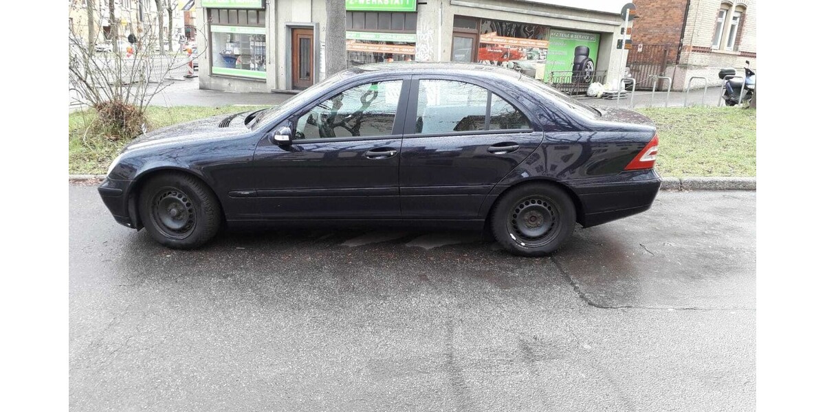 Mercedes-Benz C-Klasse 155.581 km 3.700 &euro; Böblingen 71032