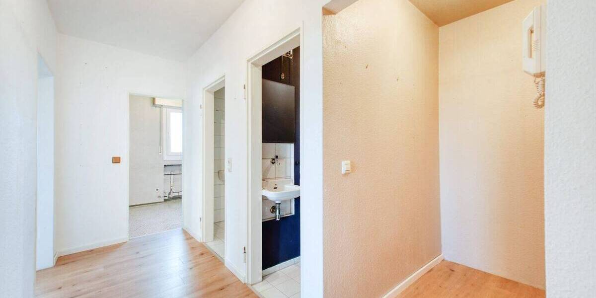 Etagenwohnung Stuttgart Mönchfeld - 3 Zimmer, 71 m&sup2;, 230.000&euro; | Angebot:25670994