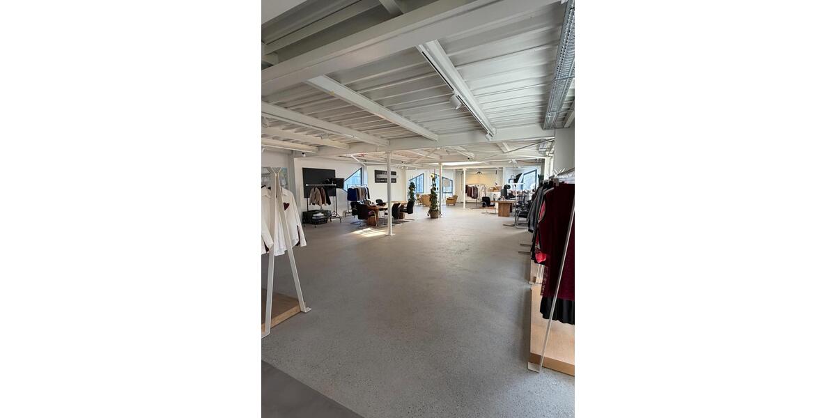 Gewerbeobjekt Ludwigsburg Pflugfelden - 3.500&euro; | Angebot:23843485