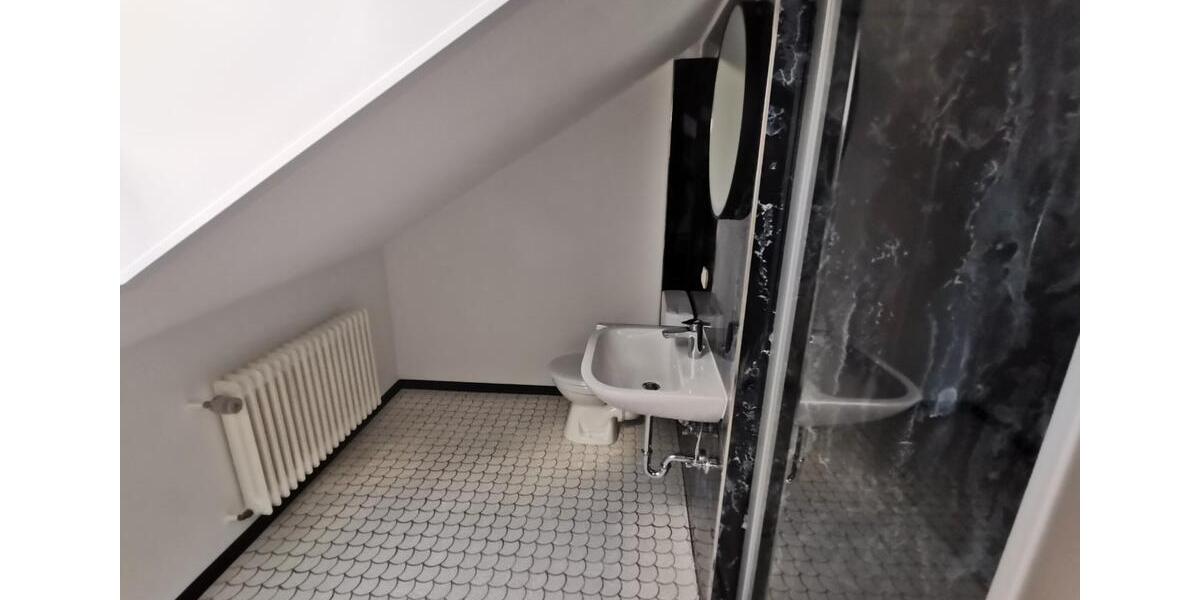 Dachgeschoßwohnung Rechberghausen - 2 Zimmer, 70 m&sup2;, 650&euro; | Angebot:26023519