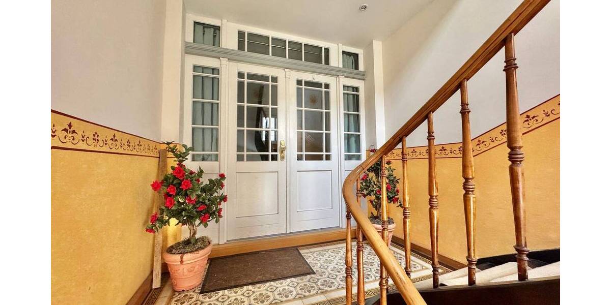 Etagenwohnung Stuttgart Mitte - 5 Zimmer, 130 m&sup2;, 2.700&euro; | Angebot:25704679