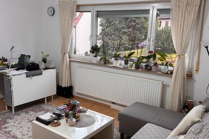 Haus Stuttgart Bopser - 1 Zimmer, 28 m&sup2;, 615&euro; | Angebot:27623351