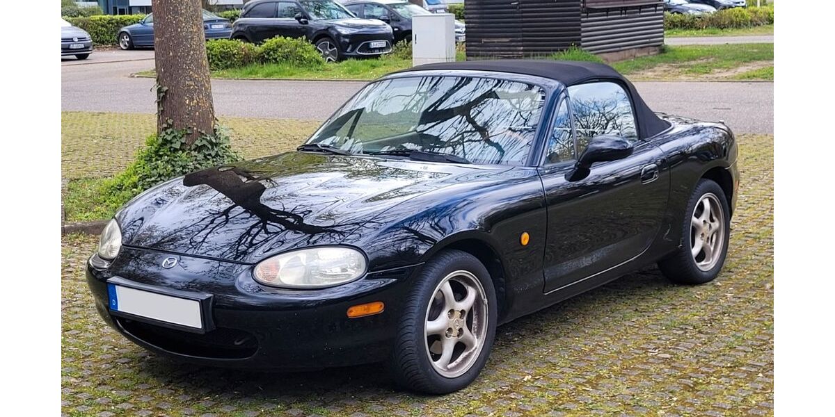 Mazda MX-5 268.000 km 2.200 &euro; Bietigheim-Bissingen 74321
