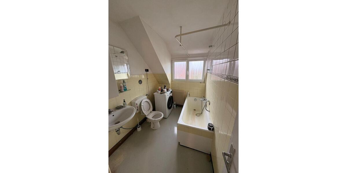 Dachgeschoßwohnung Stuttgart Feuerbach - 2 Zimmer, 55 m&sup2;, 1.020&euro; | Angebot:26547357