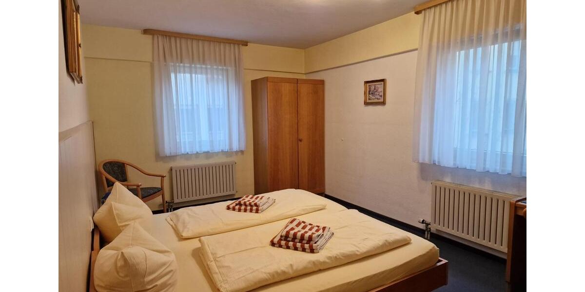 Etagenwohnung Stuttgart Luginsland - 1 Zimmer, 15 m&sup2;, 720&euro; | Angebot:25267868