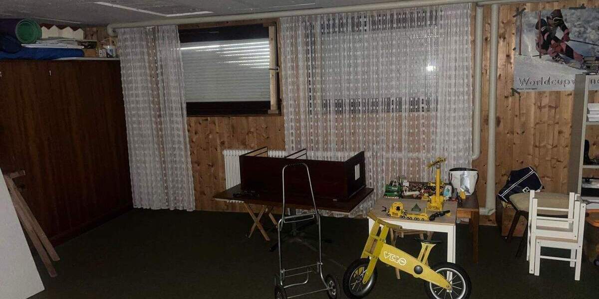 Mehrfamilienhaus, Wohnhaus Schönaich - 8 Zimmer, 201 m&sup2;, 490.000&euro; | Angebot:25662764