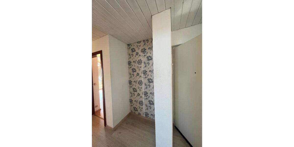 Dachgeschoßwohnung Waiblingen Bittenfeld - 4 Zimmer, 90 m&sup2;, 1.300&euro; | Angebot:26248491