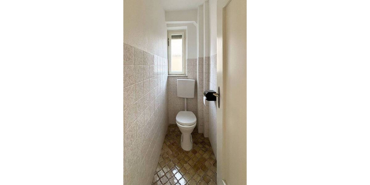 Mehrfamilienhaus, Wohnhaus Stuttgart Feuerbach - 8 Zimmer, 202 m&sup2;, 789.000&euro; | Angebot:26433270