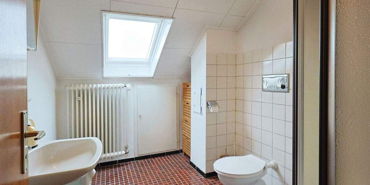 Mehrfamilienhaus, Wohnhaus Sindelfingen-Maichingen Maichingen - 7 Zimmer, 284 m&sup2;, 895.000&euro; | Angebot:25682110