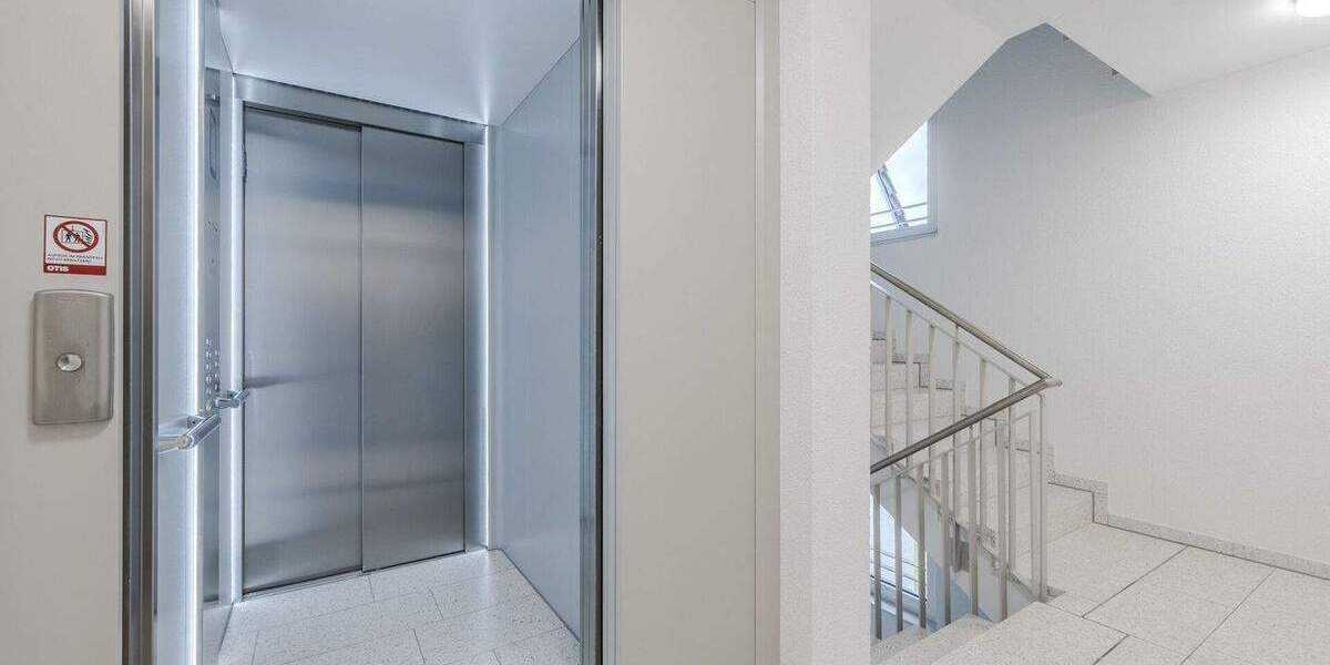 Etagenwohnung Stuttgart / Zuffenhausen Zuffenhausen - 3 Zimmer, 95 m&sup2;, 589.000&euro; | Angebot:25704153