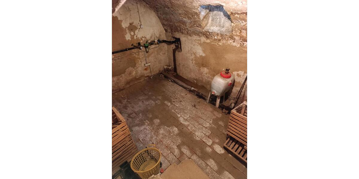 Mehrfamilienhaus, Wohnhaus Grafenberg - 8 Zimmer, 150 m&sup2;, 450.000&euro; | Angebot:25964675