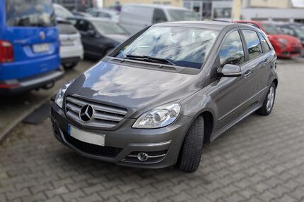 Mercedes-Benz B 180 205.000 km 4.500 &euro; Asperg 71679
