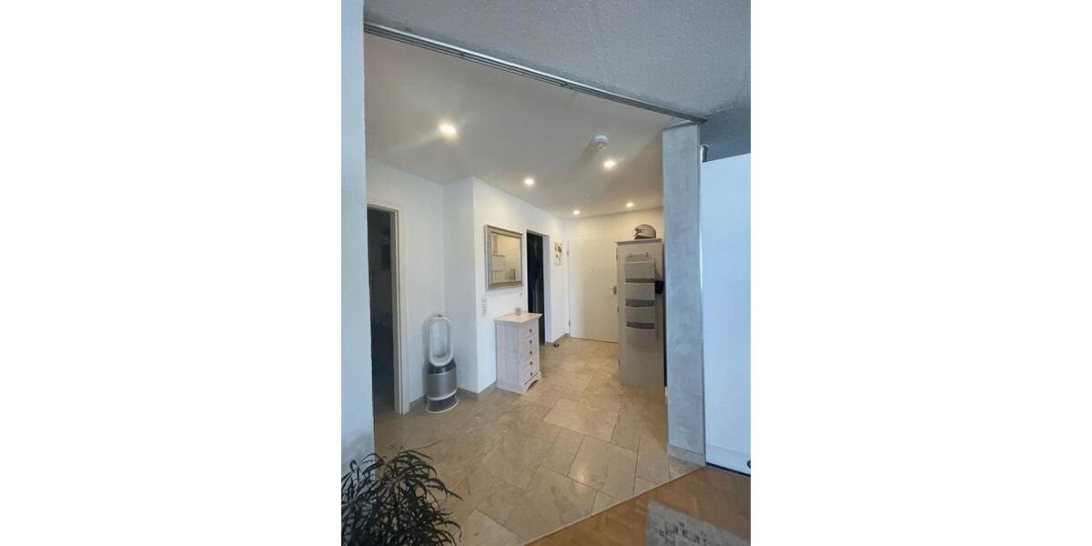 Dachgeschoßwohnung Renningen - 3.5 Zimmer, 75 m&sup2;, 375.000&euro; | Angebot:25644989