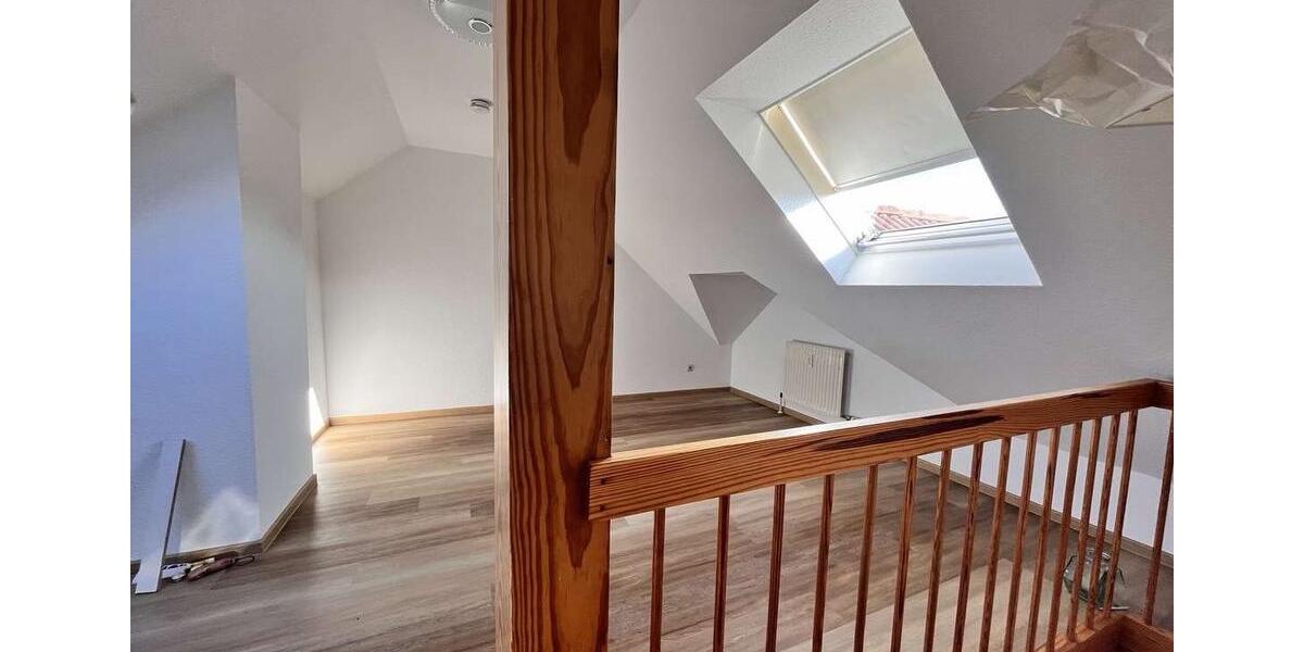 Dachgeschoßwohnung Stuttgart Birkach - 3.5 Zimmer, 77 m&sup2;, 1.400&euro; | Angebot:26640638
