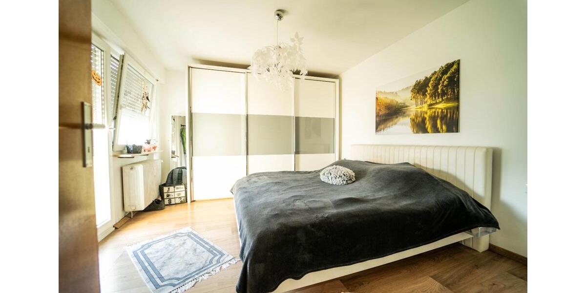 Etagenwohnung Vaihingen an der Enz - 3.5 Zimmer, 79 m&sup2;, 1.000&euro; | Angebot:27611634