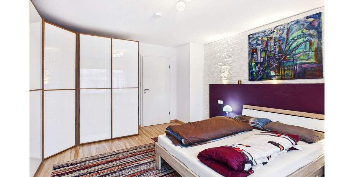 Etagenwohnung Stuttgart Untertürkheim - 3 Zimmer, 75 m&sup2;, 299.000&euro; | Angebot:25770413