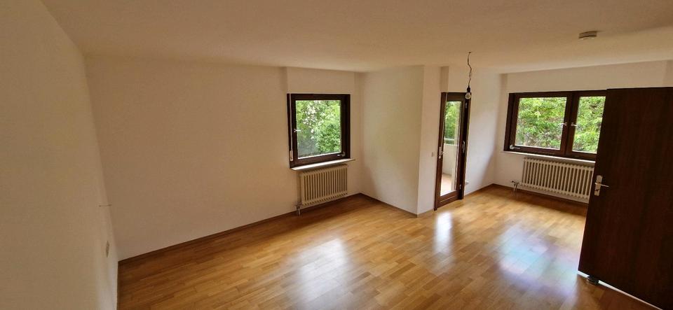 Einfamilienhaus Sindelfingen - 3.5 Zimmer, 127 m&sup2;, 2.300&euro; | Angebot:26657569