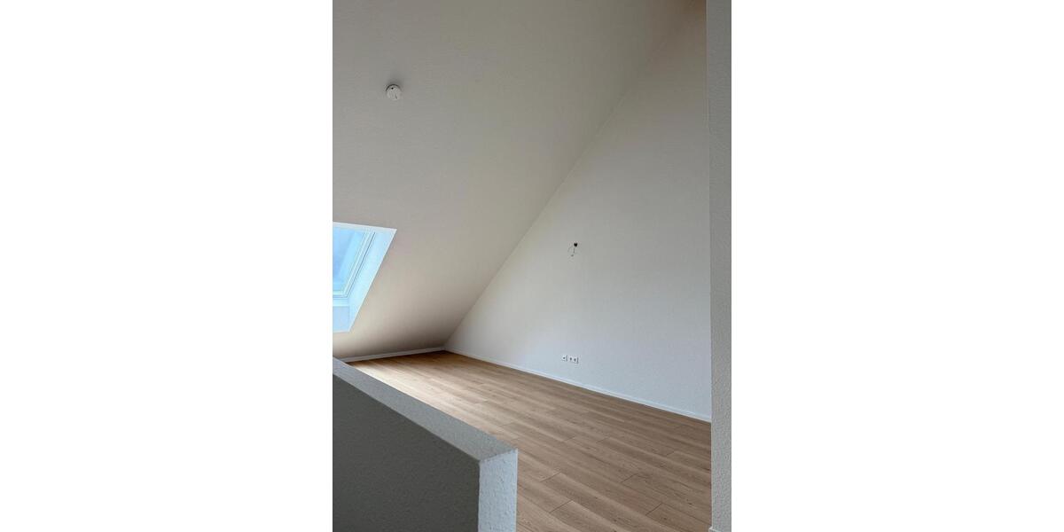 Reihenhaus Ludwigsburg Oßweil - 5.5 Zimmer, 108 m&sup2;, 1.950&euro; | Angebot:25643747