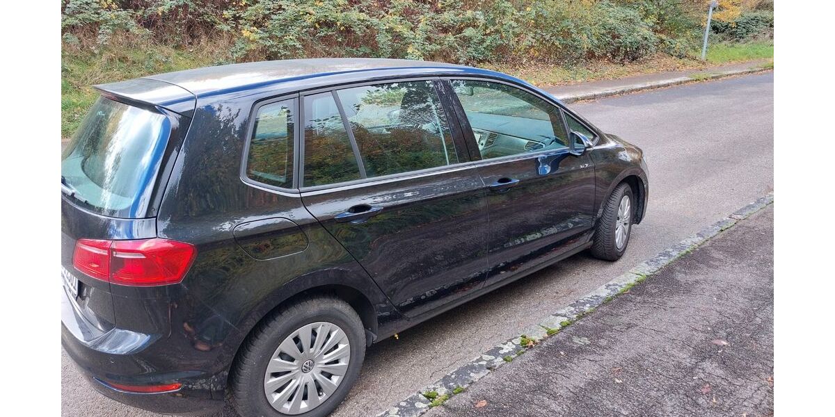 VW Golf Sportsvan 61.800 km 8.900 &euro; Göppingen 73033