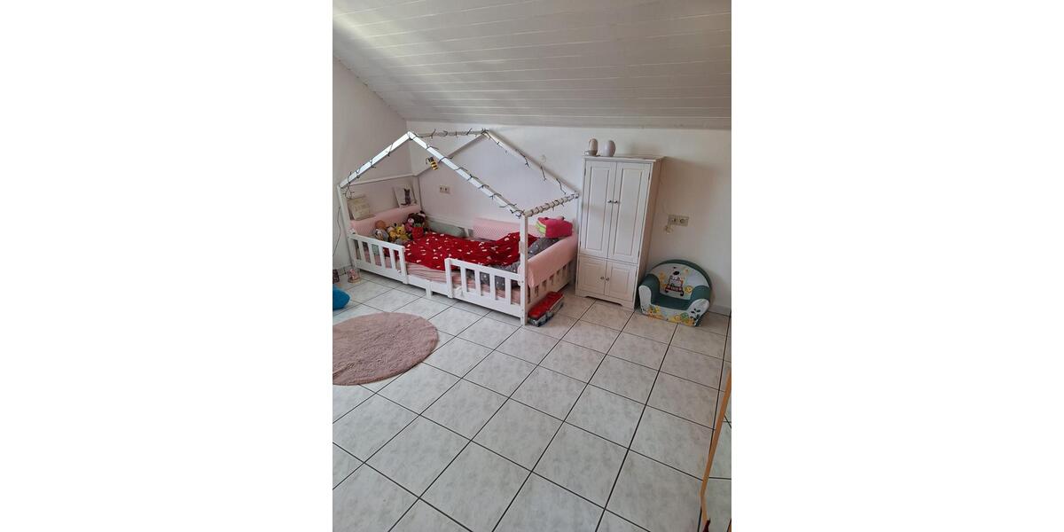 Dachgeschoßwohnung Ebersbach an der Fils - 2 Zimmer, 61 m&sup2;, 189.000&euro; | Angebot:24838456