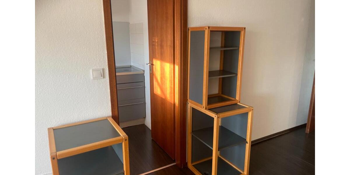 Etagenwohnung Esslingen am Neckar Pliensauvorstadt - 1 Zimmer, 38 m&sup2;, 700&euro; | Angebot:26223598