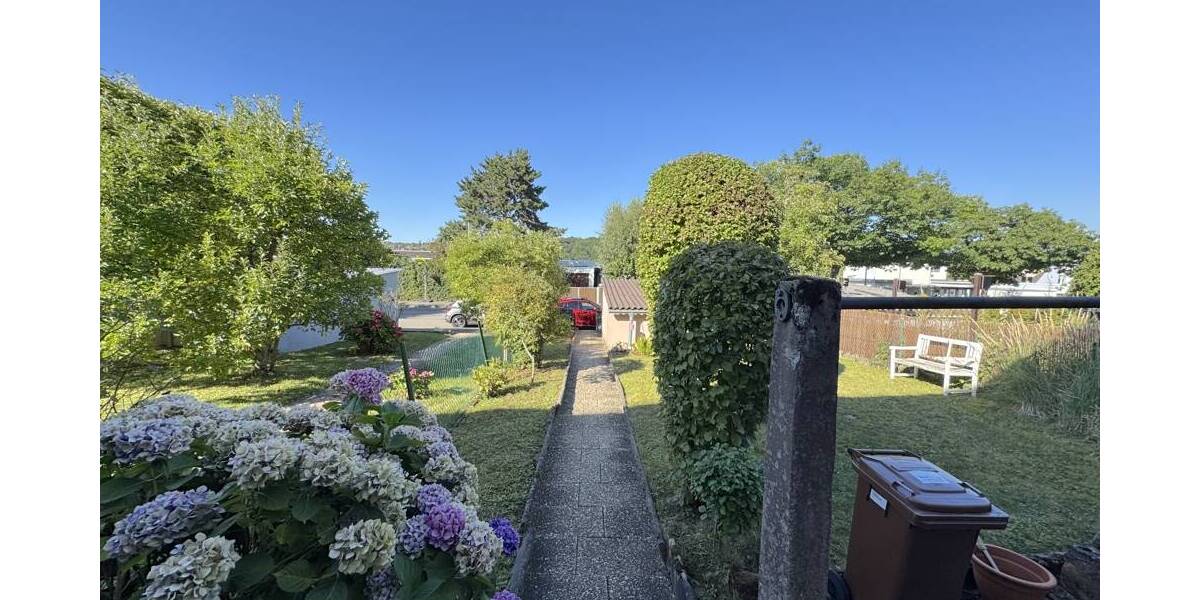 Reihenmittelhaus Stuttgart / Degerloch Hoffeld - 6 Zimmer, 135 m&sup2;, 650.000&euro; | Angebot:26596457