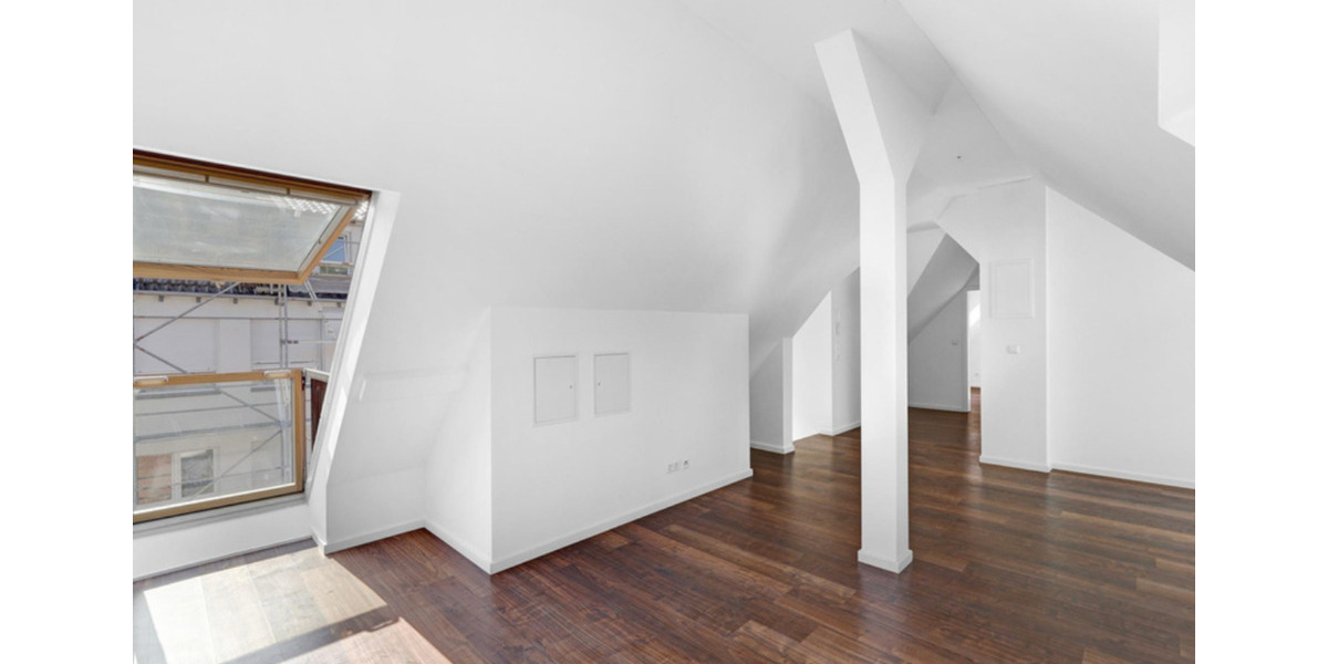 Dachgeschoßwohnung Esslingen am Neckar - 2.5 Zimmer, 49 m&sup2;, 800&euro; | Angebot:25615131