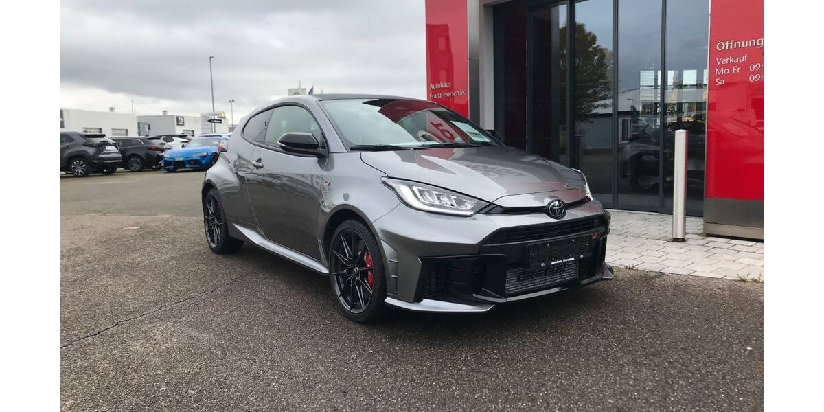 Toyota Yaris 9.000 km 44.900 &euro; Göppingen 73037